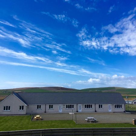 Eastbrae Cottages & Lodges Стромнес Екстериор снимка