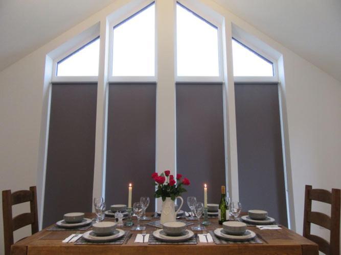 Eastbrae Cottages & Lodges Стромнес Екстериор снимка