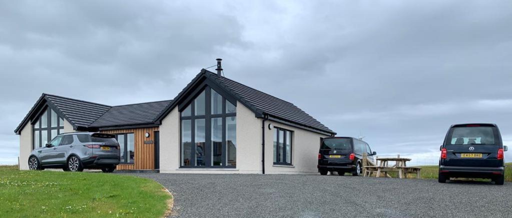 Eastbrae Cottages & Lodges Стромнес Екстериор снимка