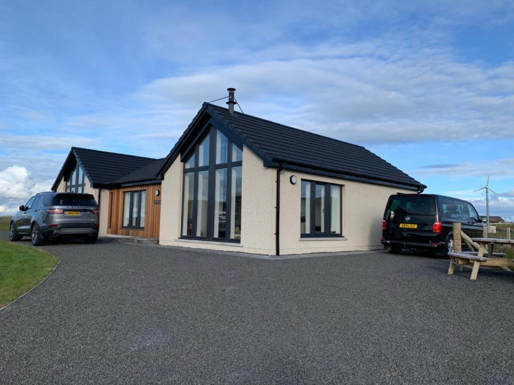 Eastbrae Cottages & Lodges Стромнес Екстериор снимка