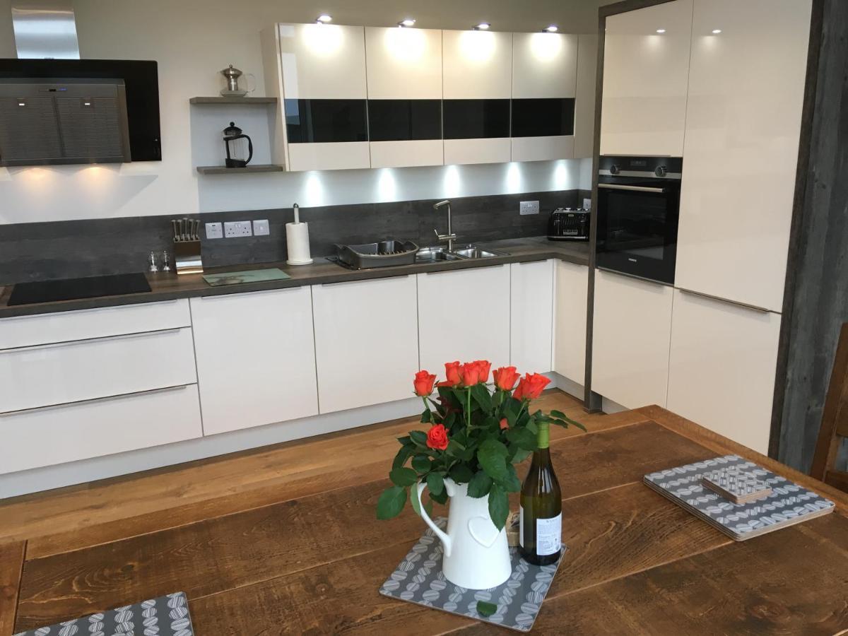 Eastbrae Cottages & Lodges Стромнес Екстериор снимка
